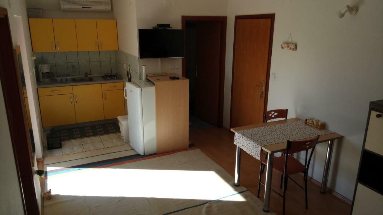 Apartments Stivic Pinezići Kültér fotó