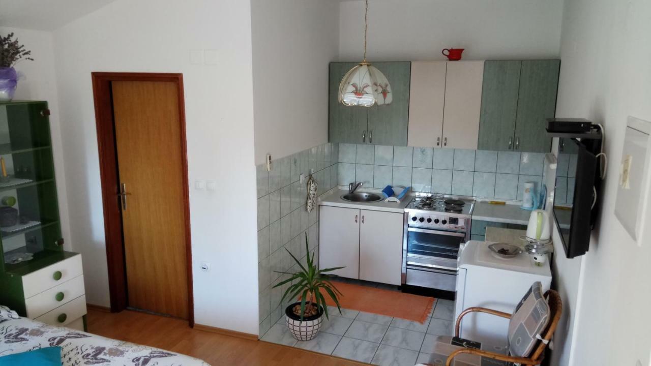 Apartments Stivic Pinezići Kültér fotó